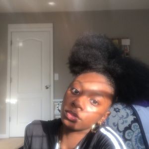 Meet your Posher, Aiyana